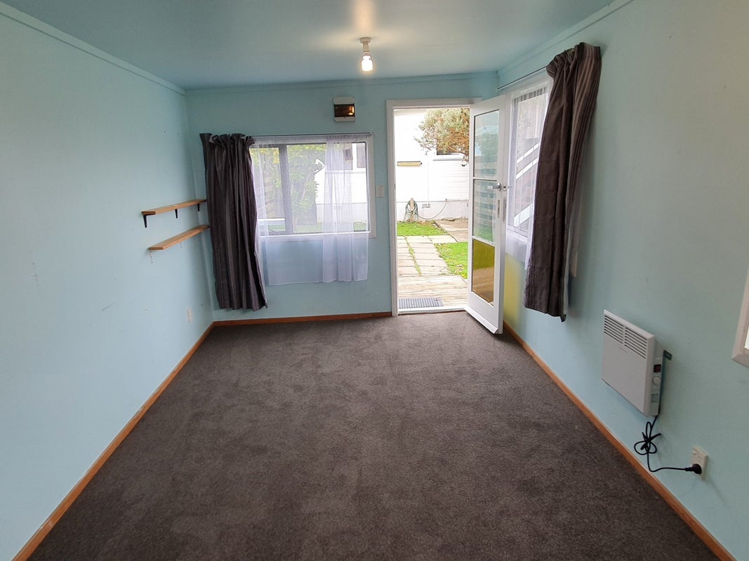 0 Driver Cres, Cannons Creek, Porirua - Carousel 22