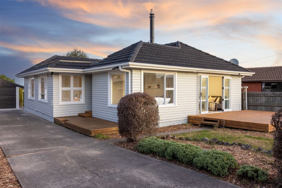 37 Reginald Street, Burwood, Christchurch - Carousel 1