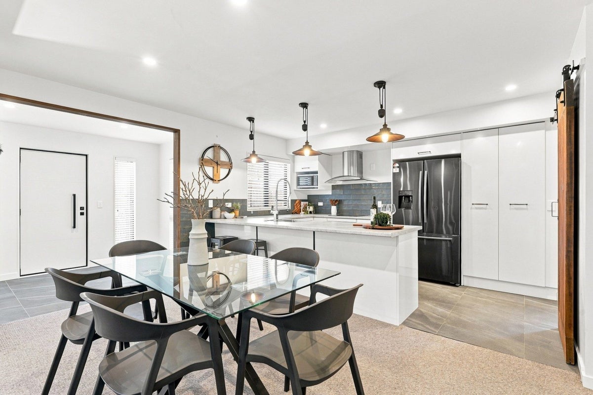 1 Ward Street, Aramoho, Whanganui - Carousel 2