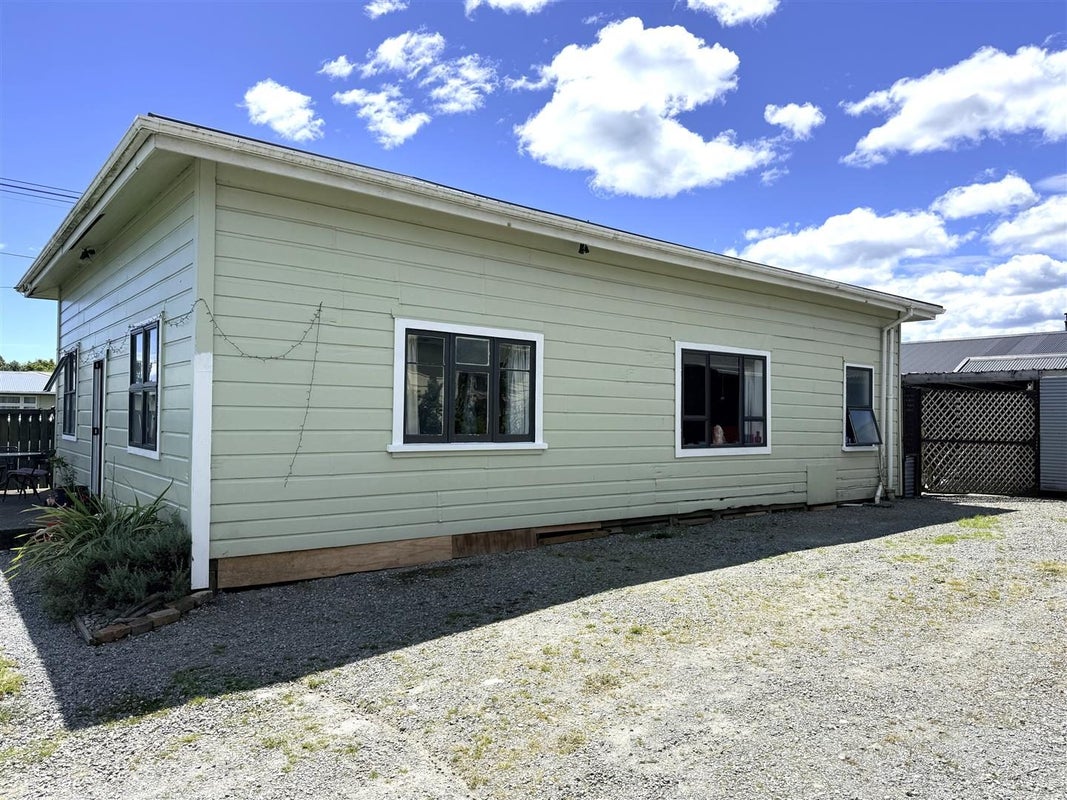 31 Nelson Quay, Cobden, Greymouth - Carousel 2