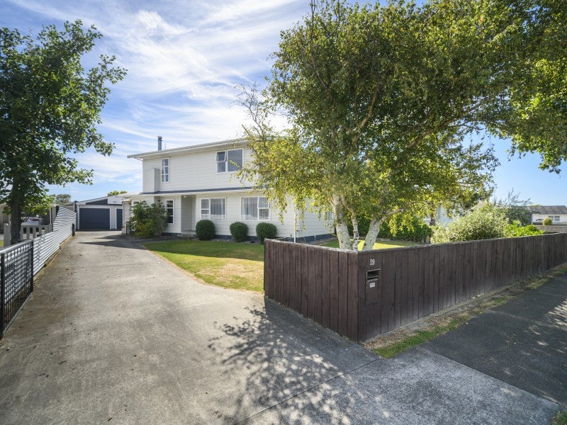 19 Abraham Crescent, Milson, Palmerston North - Carousel 2