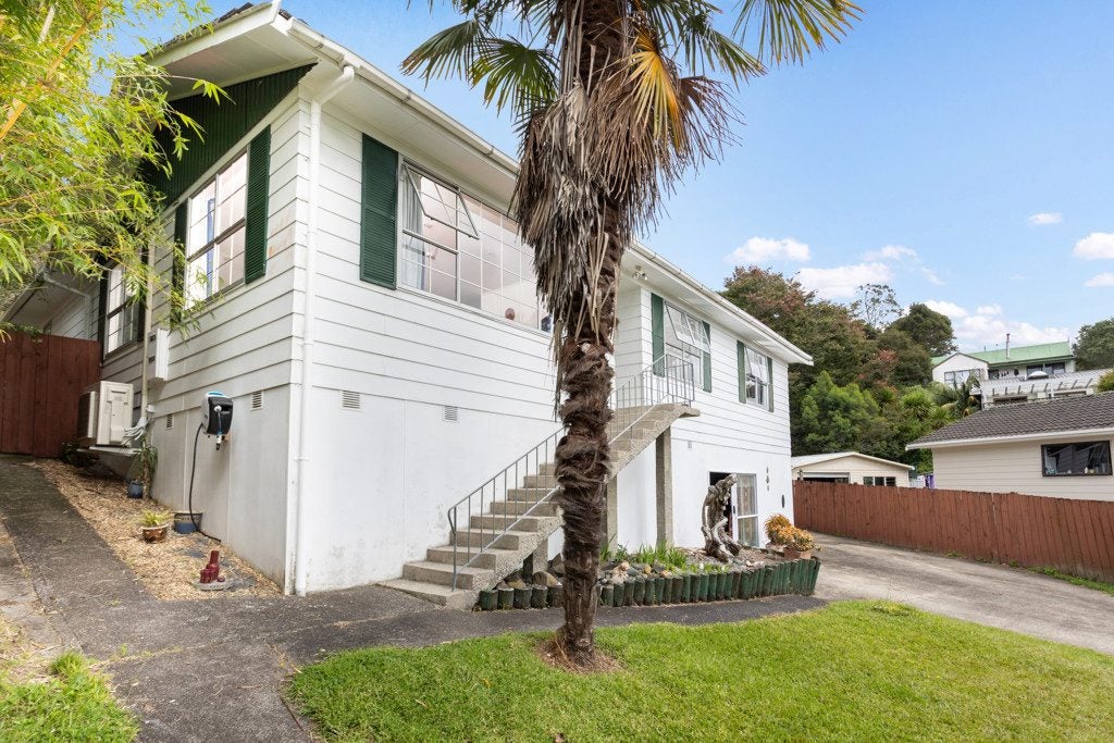 51 Virgo Place, Glen Eden, Auckland - Carousel 2