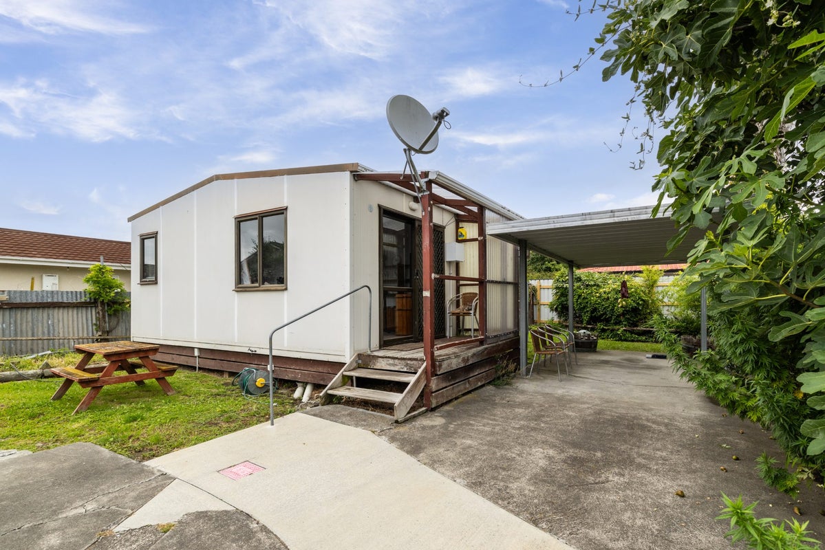 24a Avenue Road, Greenmeadows, Napier, Hawke's Bay - Carousel 6