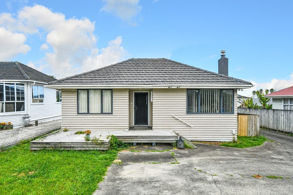 276 Puhinui Road, Papatoetoe, Auckland - Carousel 1