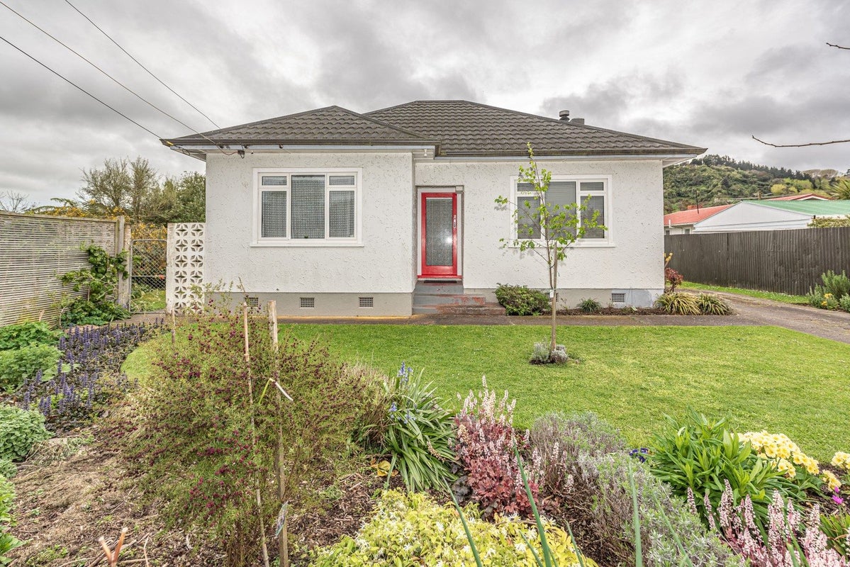 9A Bute Place, Aramoho, Whanganui - Carousel 2