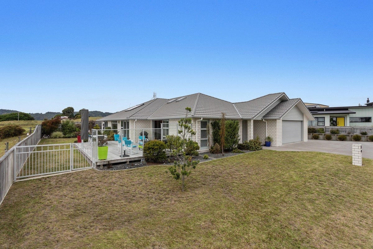 12 Acacia Avenue, Coastlands, Whakatane - Carousel 27