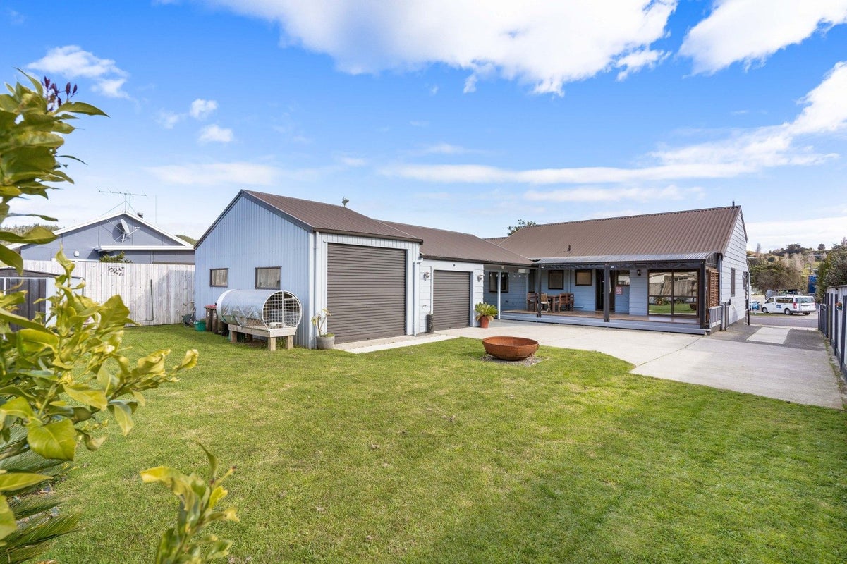 204 Martyn Road, Whangamata, Whangamata - Carousel 2