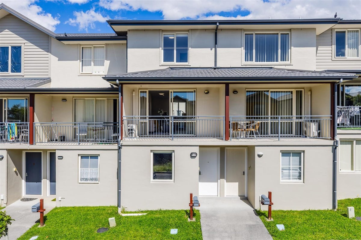 55 Kirikiri Lane, East Tamaki, Auckland - Carousel 1