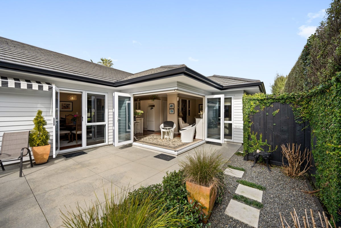 71B Braid Road, St Andrews, Hamilton - Carousel 1