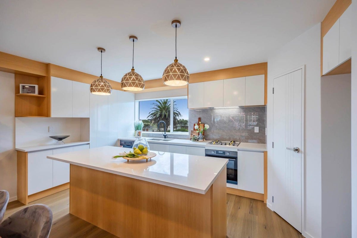 7D Liston Street, Northcote, Auckland - Carousel 2