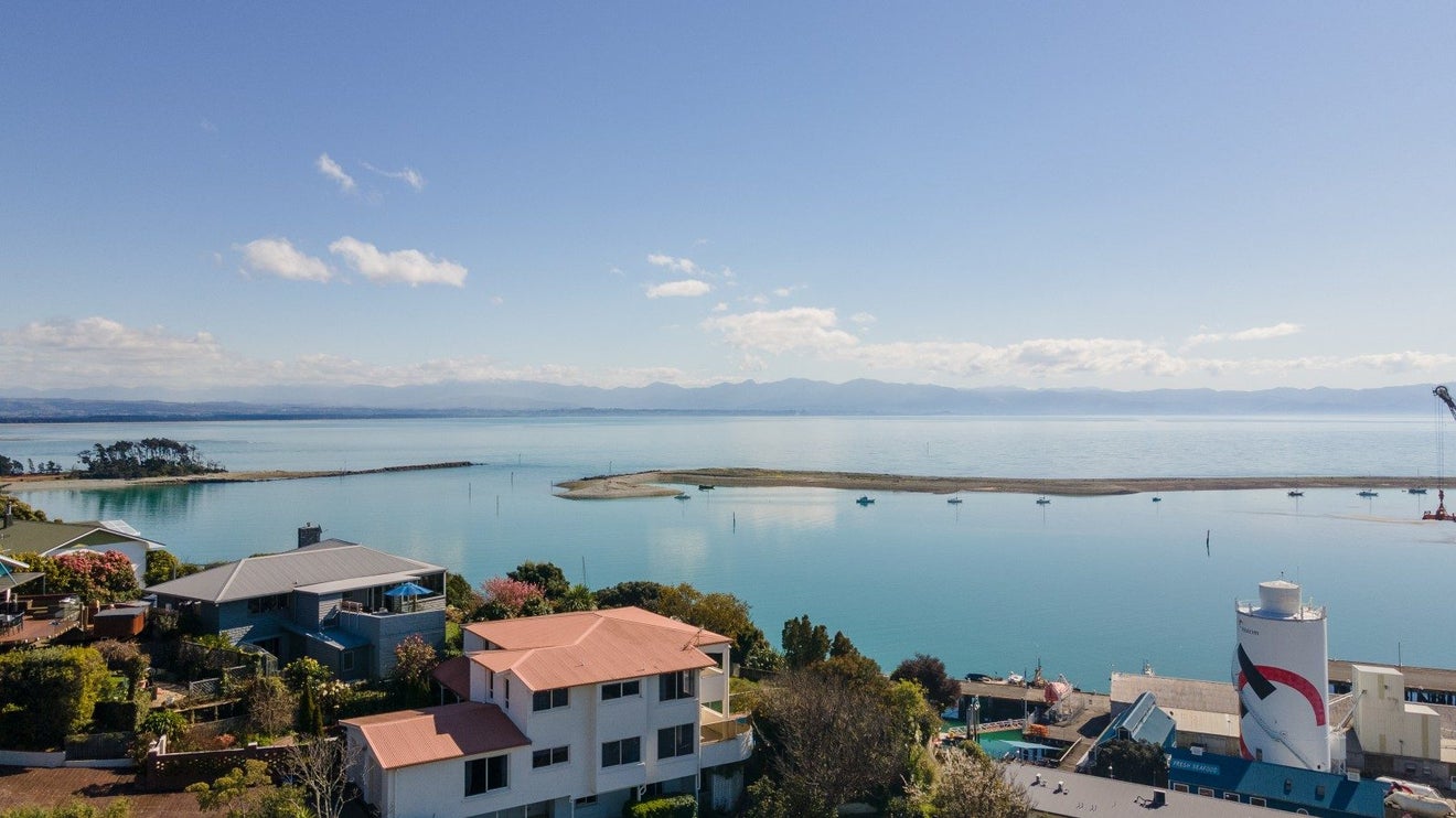 66 Queens Road, Stepneyville, Nelson - Carousel 2