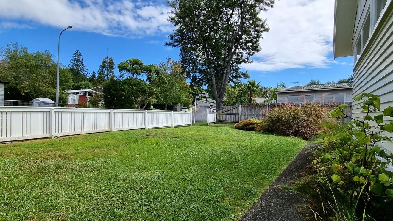 58 McDowell Crescent, Hillcrest, Auckland - Carousel 19