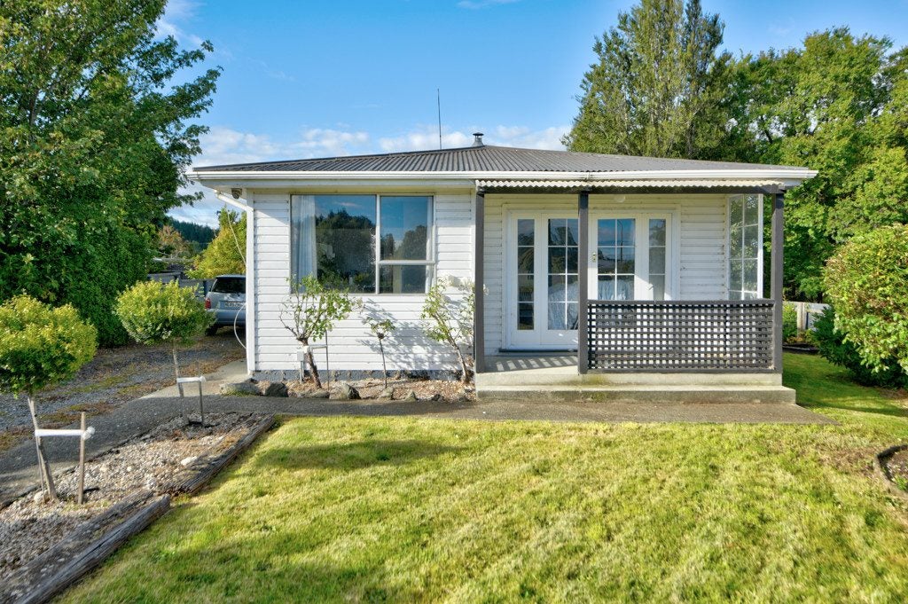 11 Dale Crescent, East Gore, Gore - Carousel 1