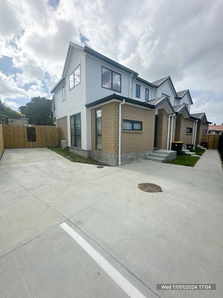 3B Totara Road, Manurewa, Auckland - Carousel 1