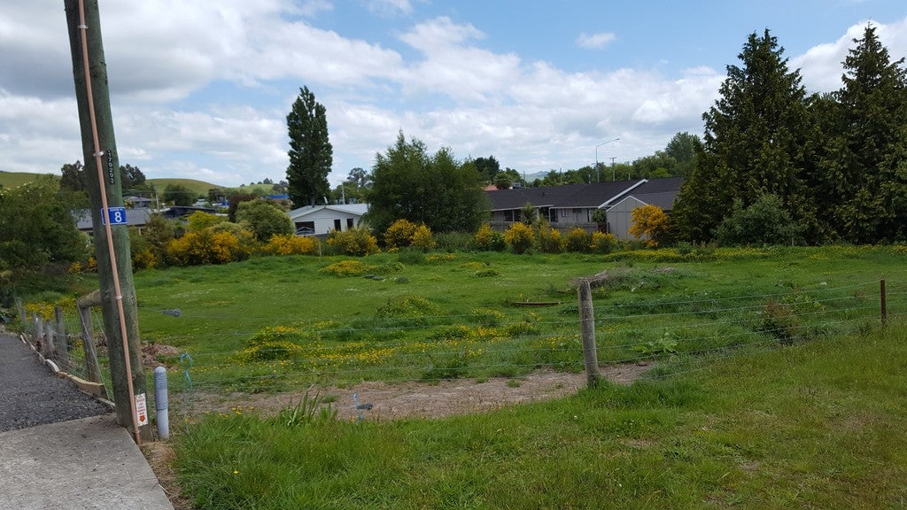 8 Nore Street, Waihola, Waihola - Carousel 2