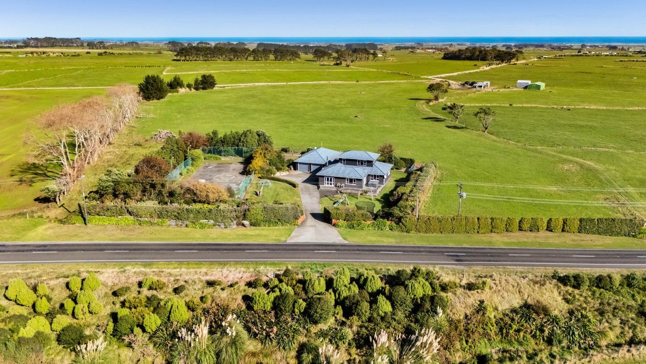 2775 Eltham Road, Te Kiri, Opunake - Carousel 31