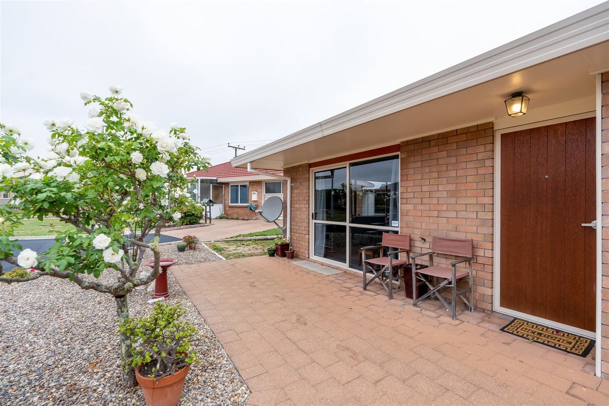 29/4 Admiral Crescent, Flagstaff, Hamilton - Carousel 1