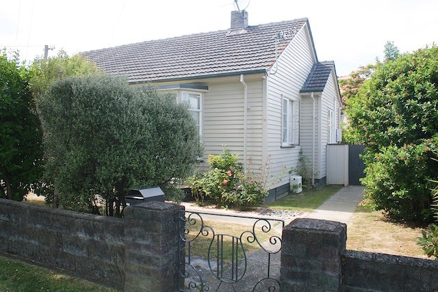28 Naenae Road, Naenae, Lower Hutt - Carousel 1