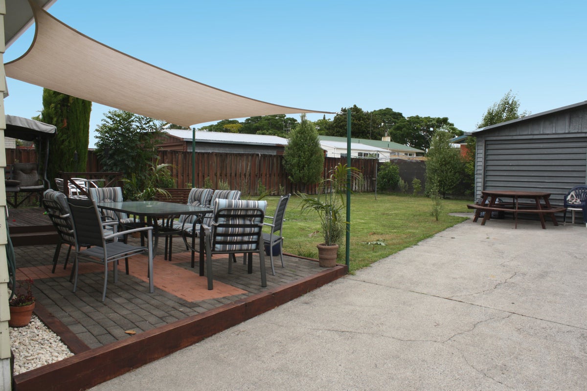 11 Cypress Crescent, Pukete, Hamilton - Carousel 2