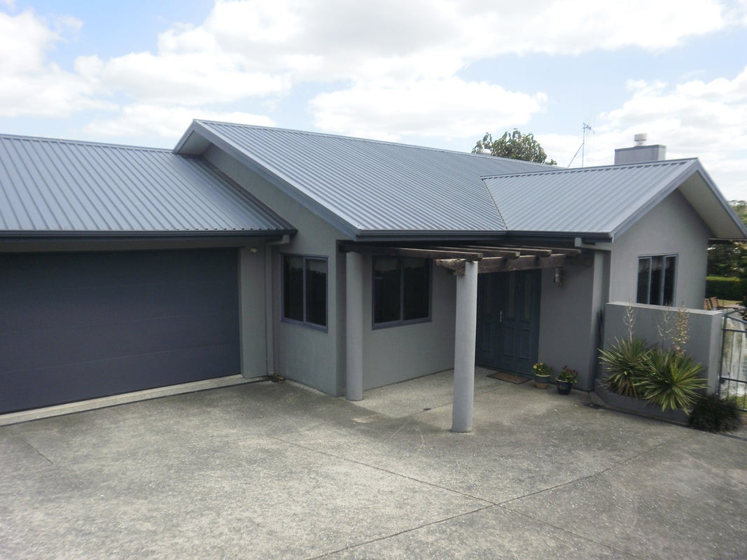 6 Palm Grove Drive, Western Heights, Hamilton - Carousel 1