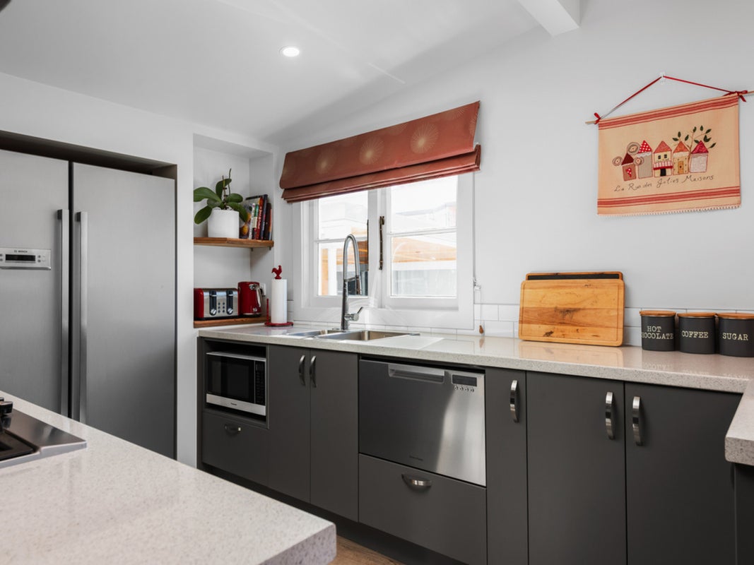 27 Meehan Street, Islington, Blenheim - Carousel 2