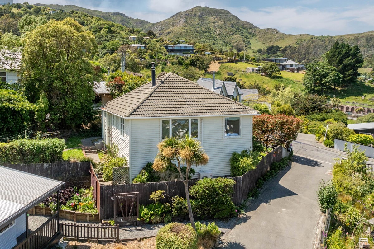 23 Cornwall Road, Lyttelton, Lyttelton - Carousel 1