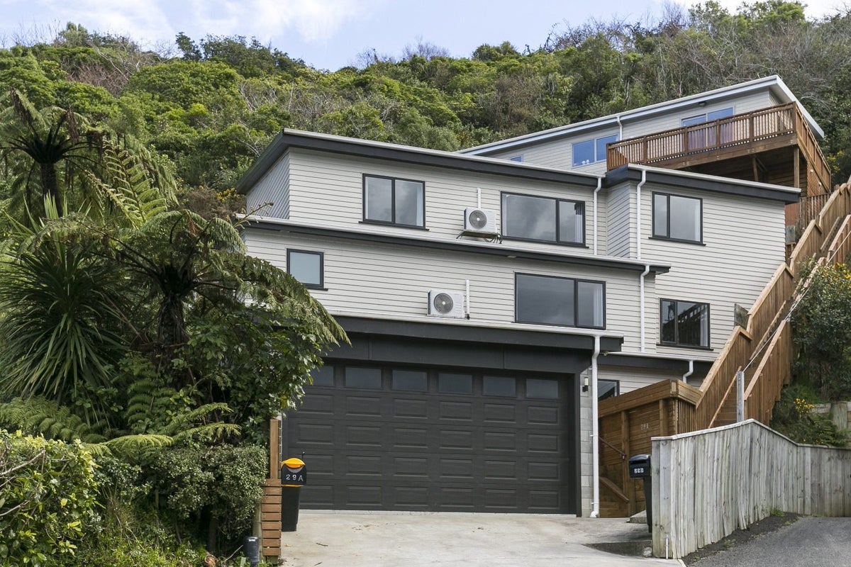 29 Thurleigh Grove, Karori, Wellington - Carousel 18