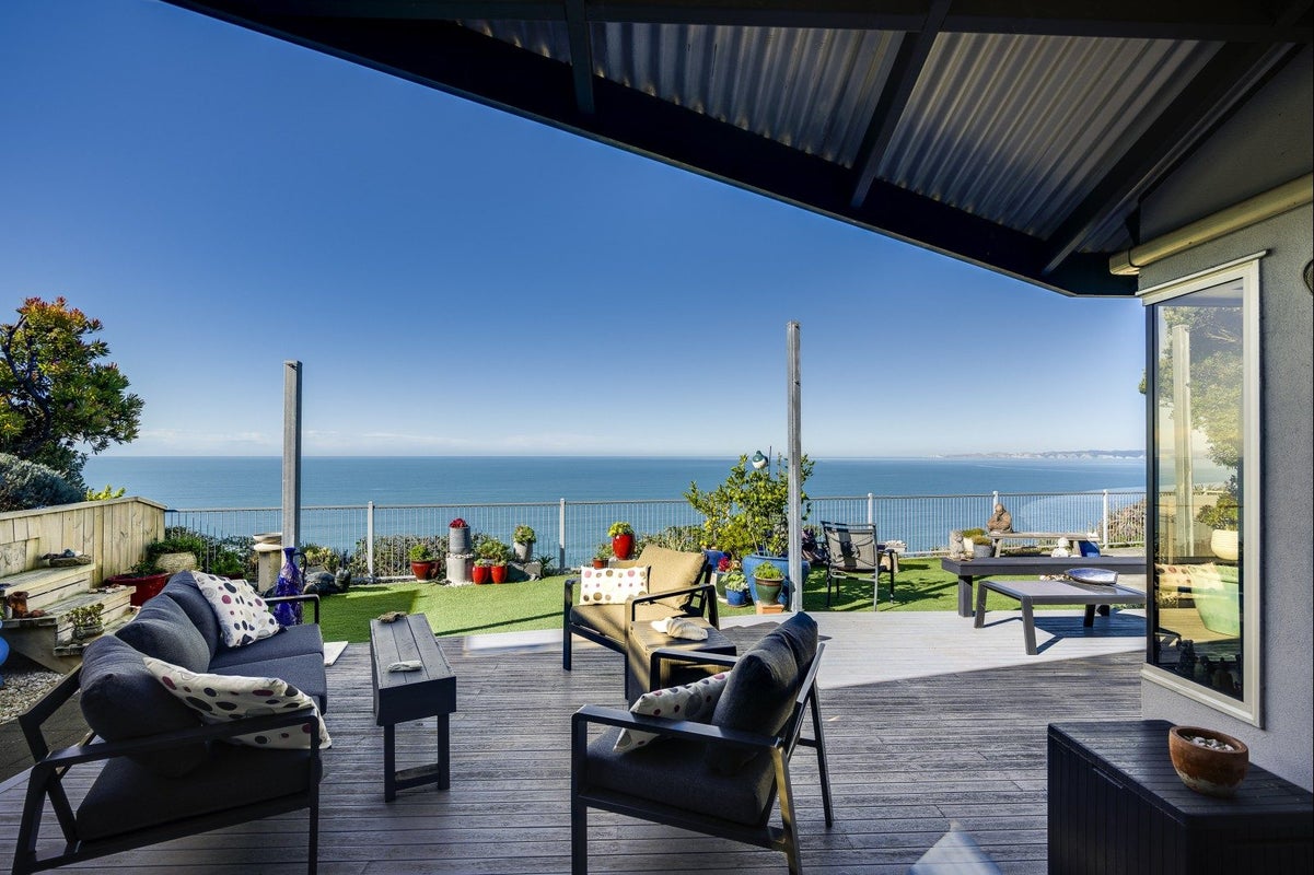 130A Priestley Terrace, Bluff Hill, Napier - Carousel 1