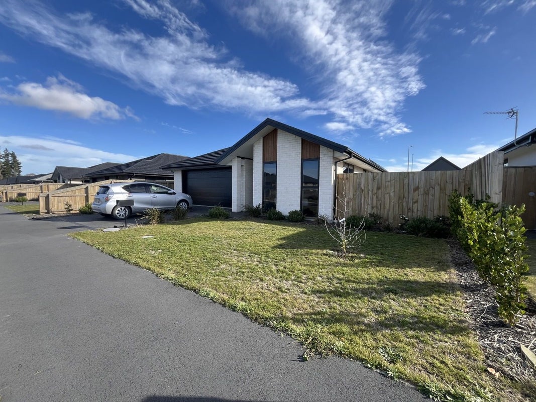 13 Sarah Nicholls Street, Belfast, Christchurch - Carousel 1