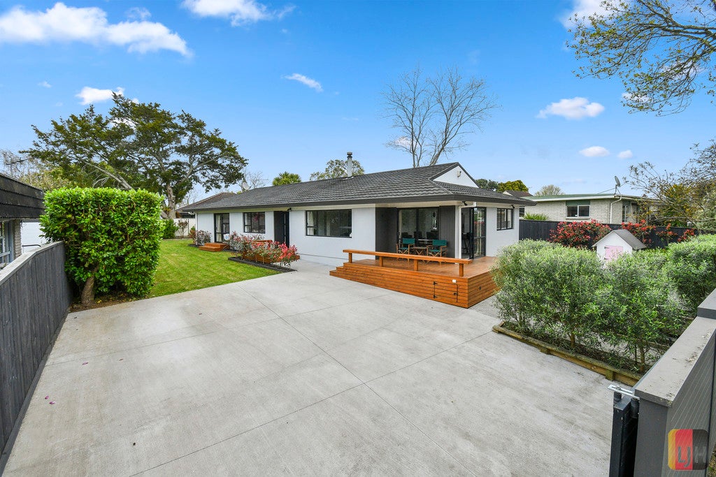 1 Coulthard Terrace, Opaheke, Papakura - Carousel 1