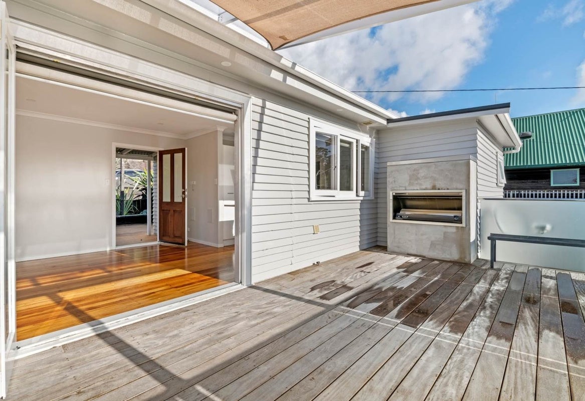 7A Cedar Terrace, Stanmore Bay, Whangaparaoa - Carousel 1
