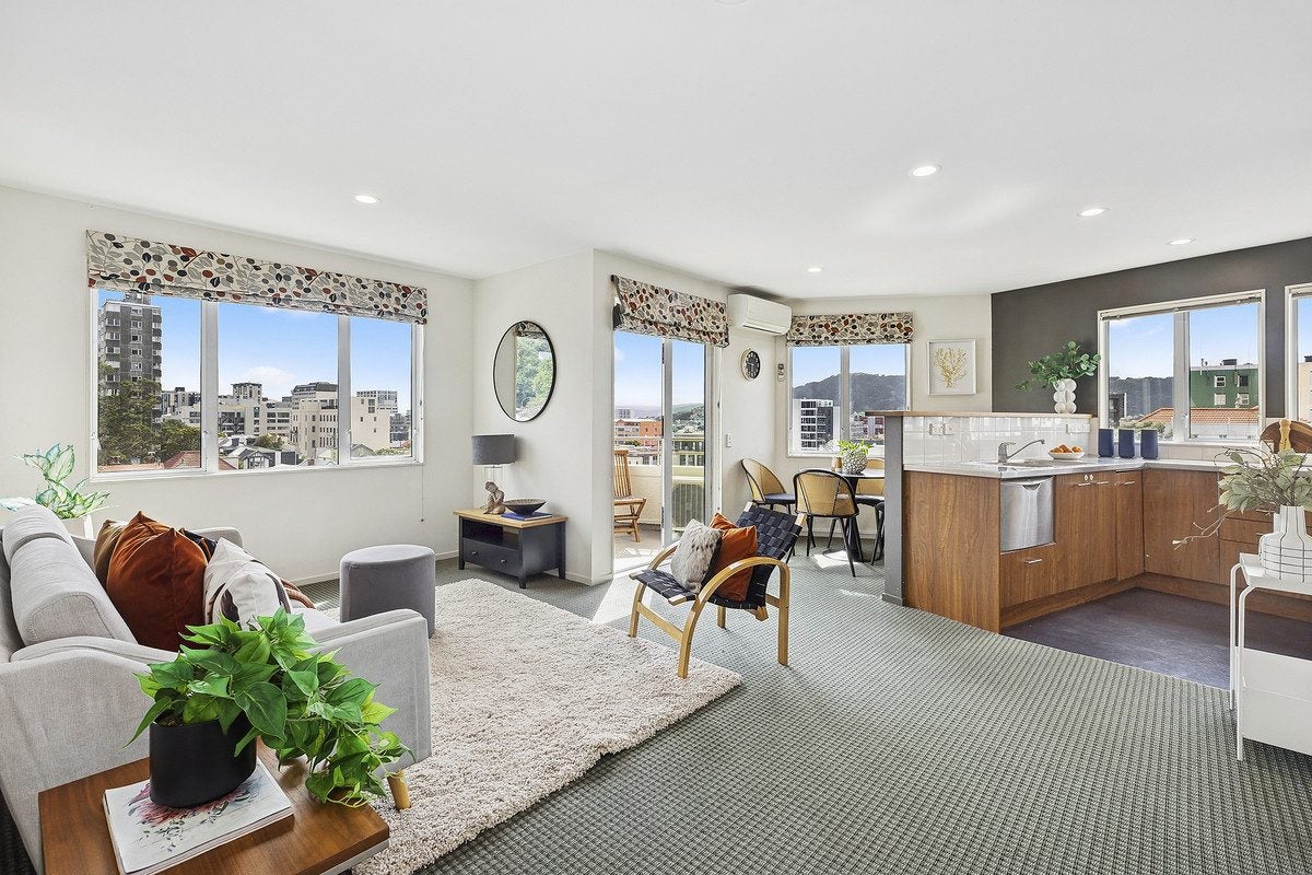 12/2 Ohiro Road, Aro Valley, Wellington - Carousel 2