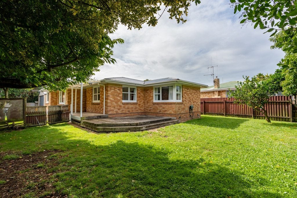 35 Coleridge Drive, Enderley, Hamilton - Carousel 2