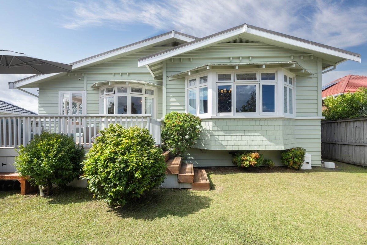 1/118 Astley Avenue, New Lynn, Auckland - Carousel 1