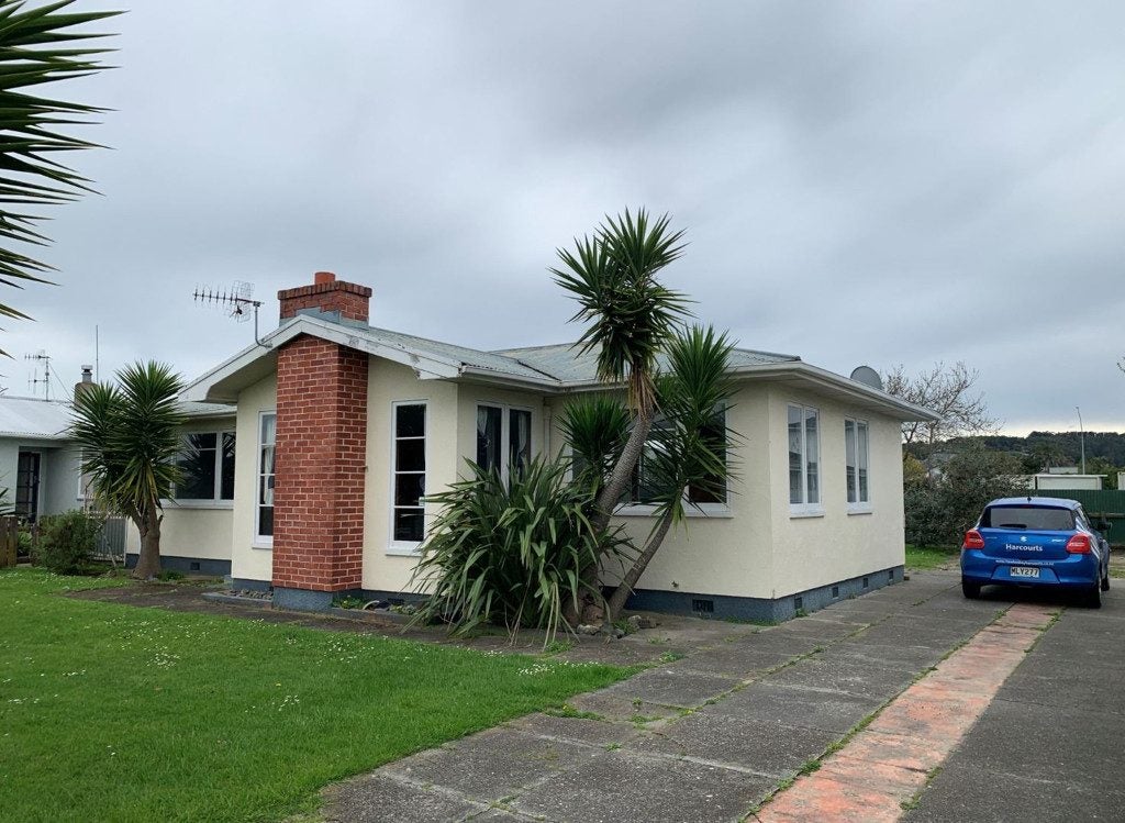 13 Chester Street, Taradale, Napier - Carousel 1