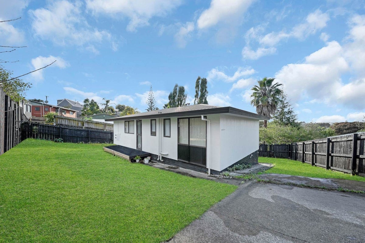 1/233 Glengarry Road, Glen Eden, Auckland - Carousel 2
