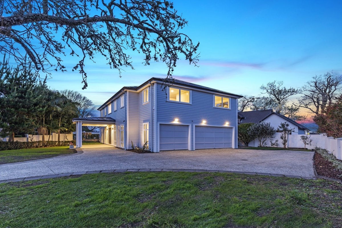 19 Oak Manor Drive, Albany, Auckland - Carousel 2