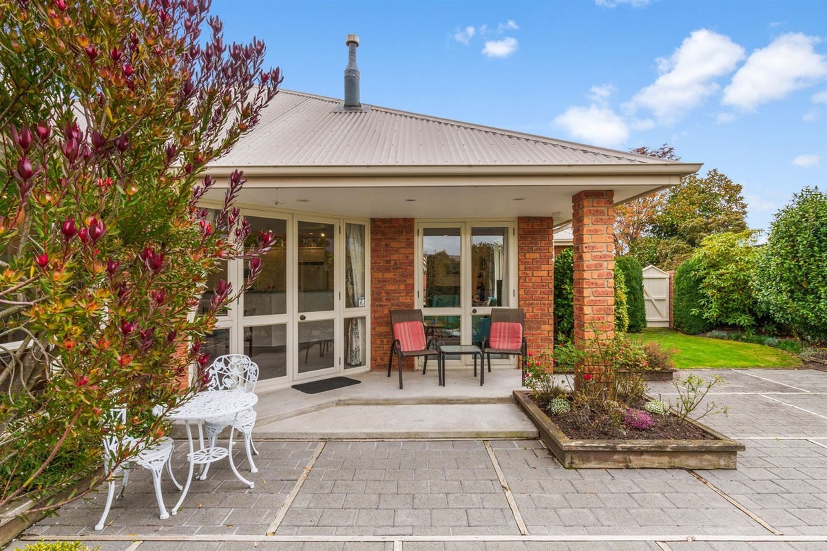 18 Autumn Place, Mairehau, Christchurch - Carousel 1