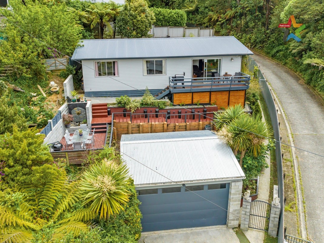23 Rintoul Grove, Stokes Valley, Lower Hutt - Carousel 1