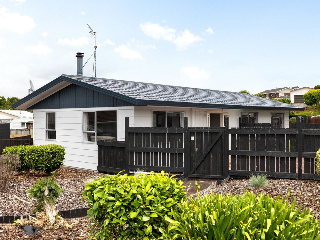 7 Mountbatten Place, Dinsdale, Hamilton - Carousel 1