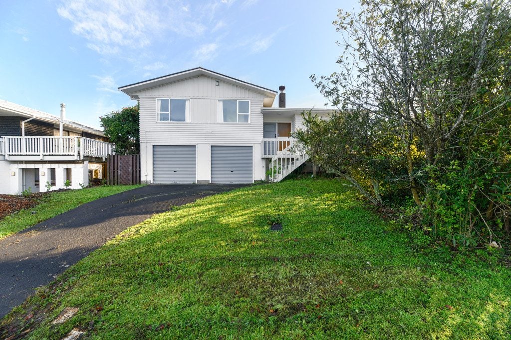 15 Zita Maria Drive, Massey, Waitakere City, Auckland - Carousel 2