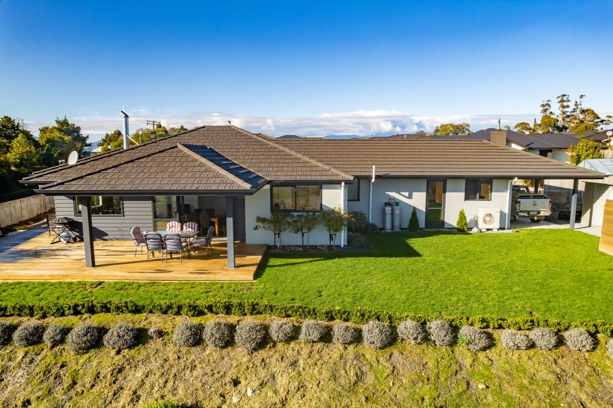 12 Les Wakefield Road, Mapua - Carousel 20
