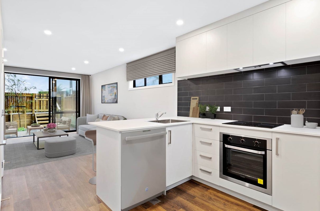 125D Woodglen Road, Glen Eden, Auckland - Carousel 1