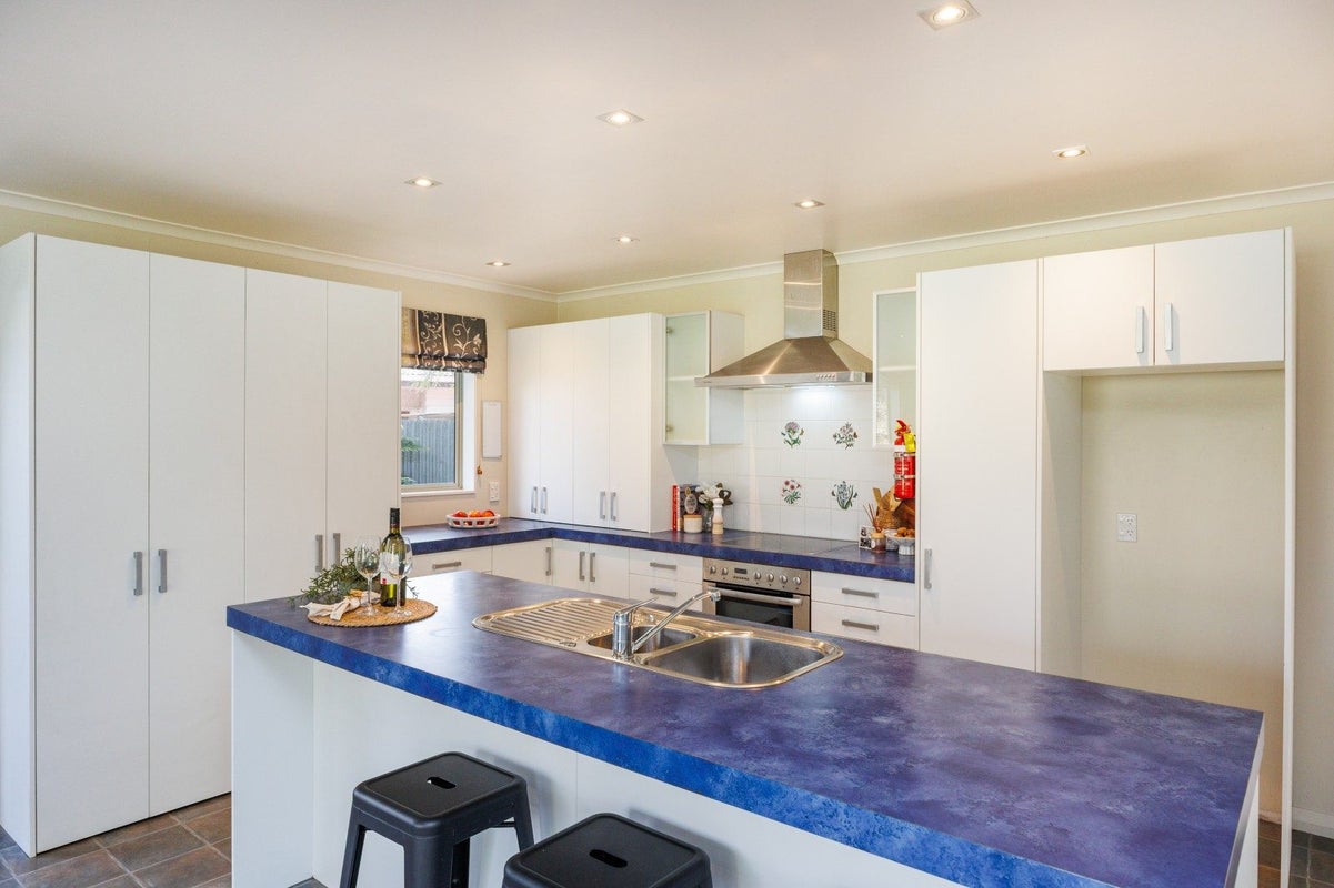 8 Tern Place, Hokowhitu, Palmerston North - Carousel 2