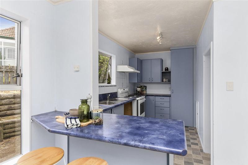 18 Cambrian Street, Churton Park, Wellington - Carousel 2