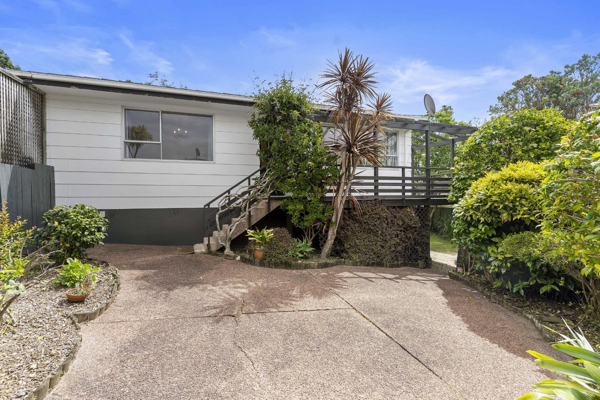 4/36A Sunnynook Road, Sunnynook, Auckland - Carousel 2