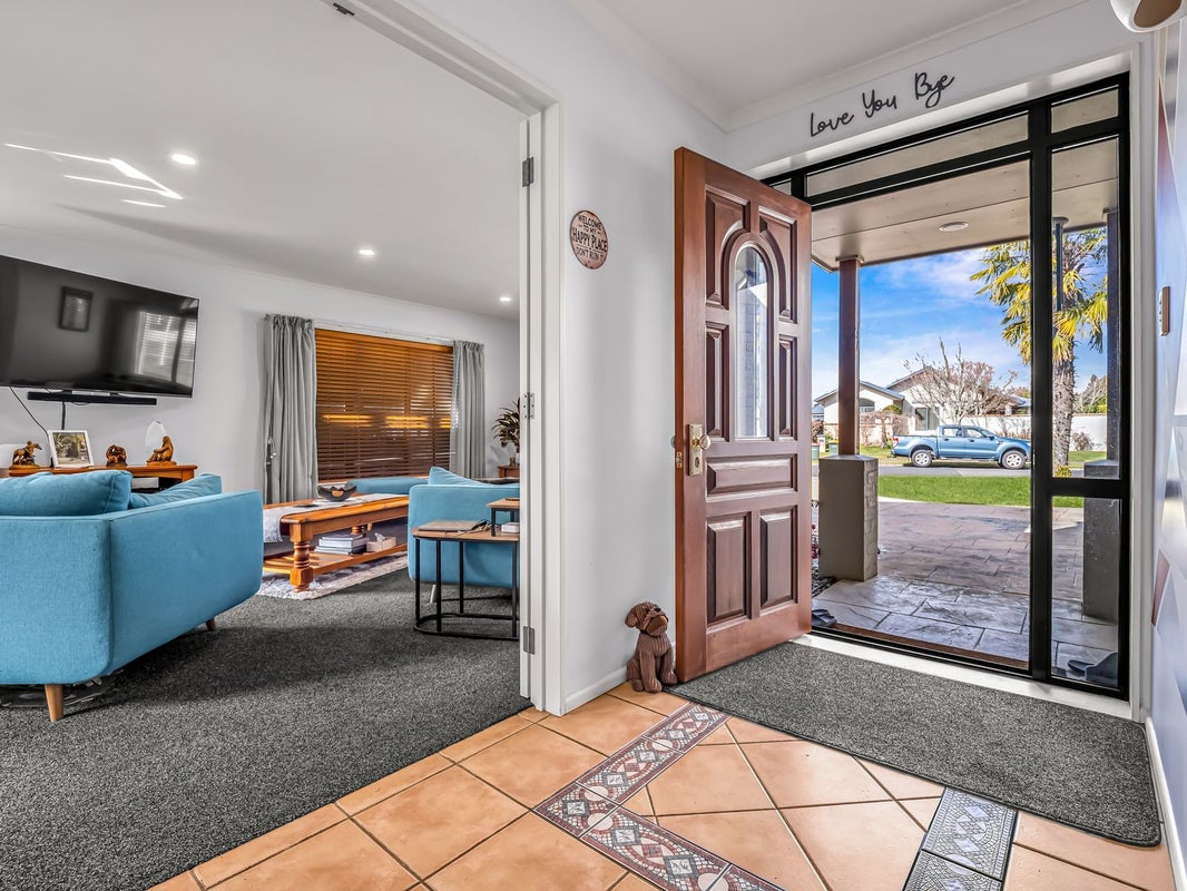 6 McCahon Drive, Pukehangi, Rotorua - Carousel 2