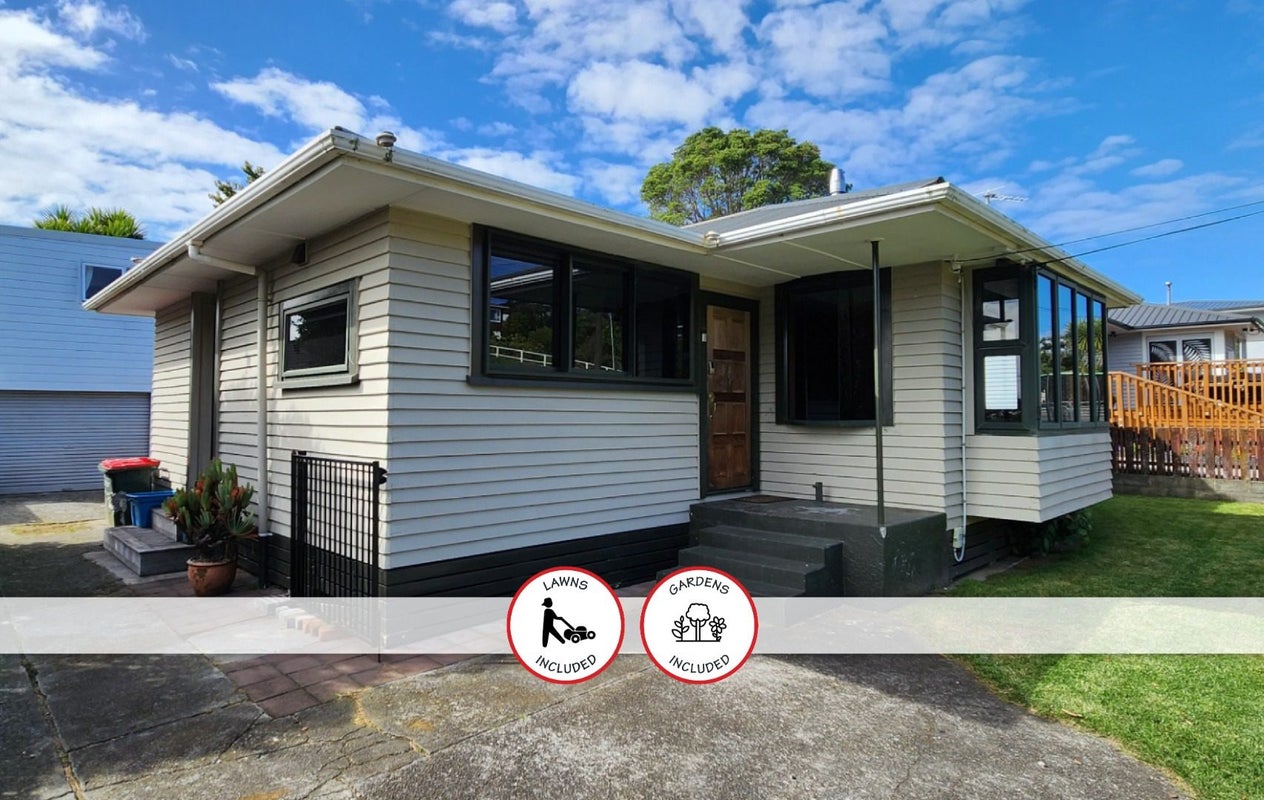57 Awanui Street, Merrilands, New Plymouth - Carousel 2