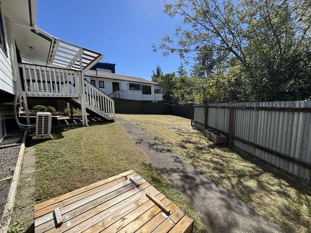 1036B Great North Road, Point Chevalier, Auckland - Carousel 19