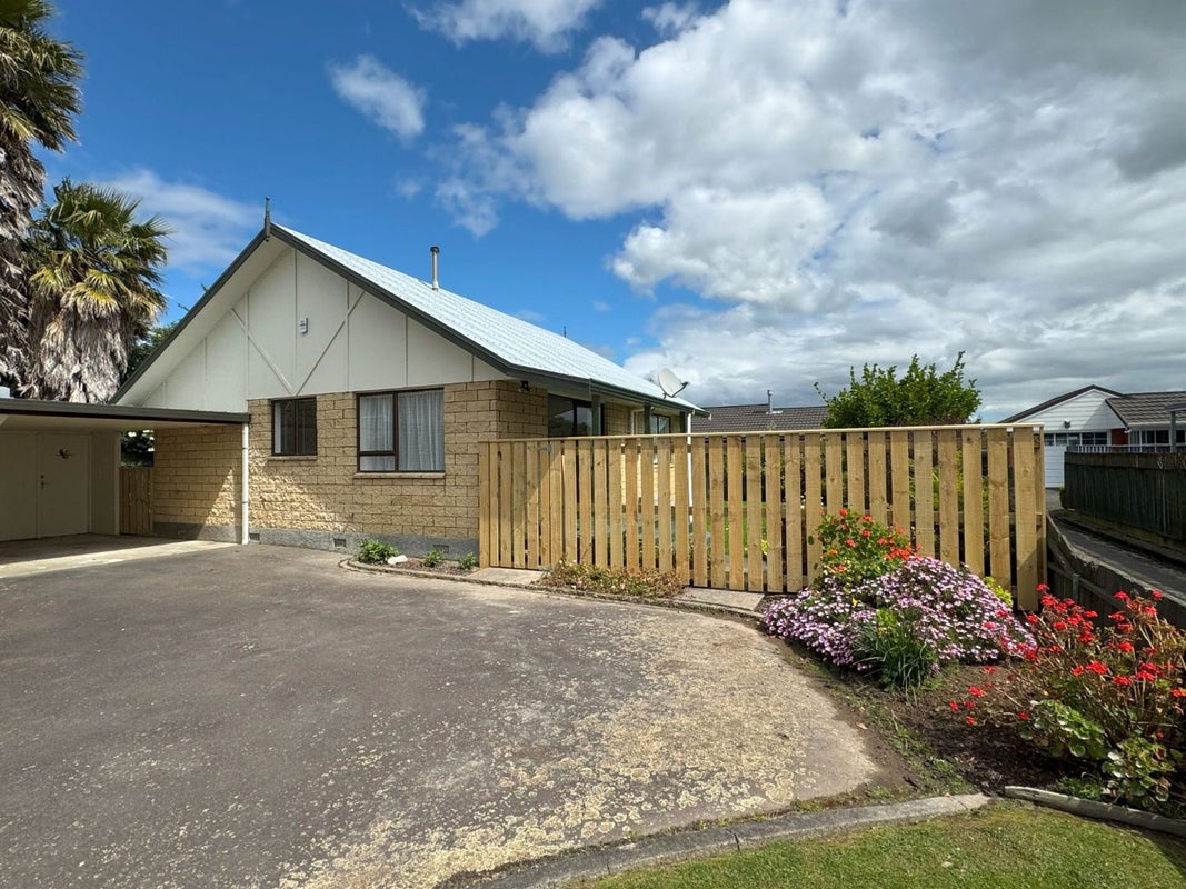 138A Amberley Avenue, Highbury, Palmerston North - Carousel 1